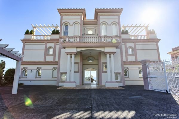 Photo: Villa in Benahavis