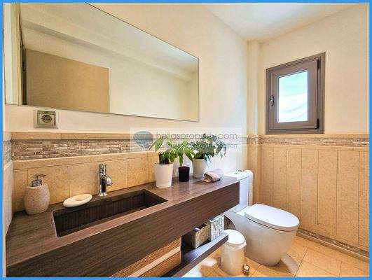 80f5b5b66ad7477ea5e3695a316cbbd6-original