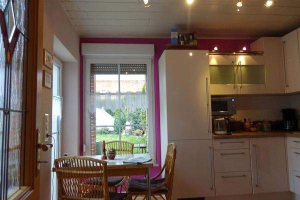 EFH Küche mit Ausgang Terrasse EG