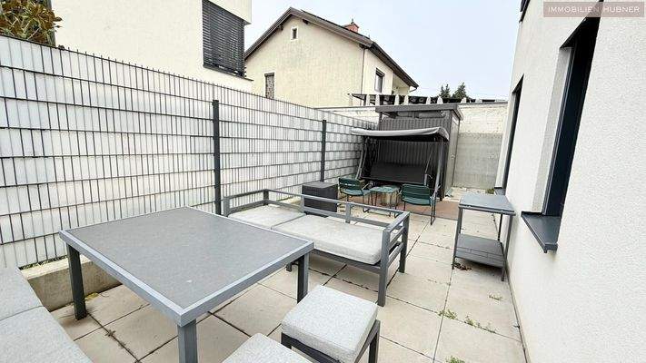 TERRASSE HINTEN