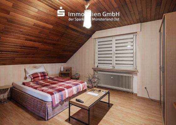 2, Schlafzimmer im Obergeschoss