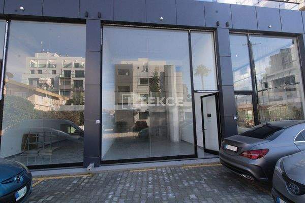Shop in the Girne Center with High Rental Income