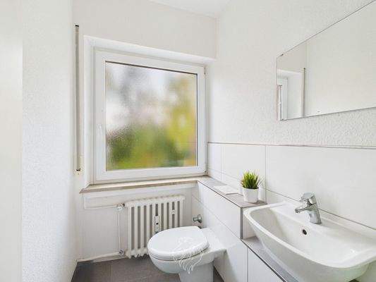 Wohnung DG rechts /  Gäste WC