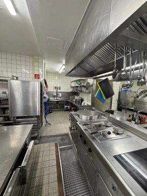 Küche Ansicht 1.jpg