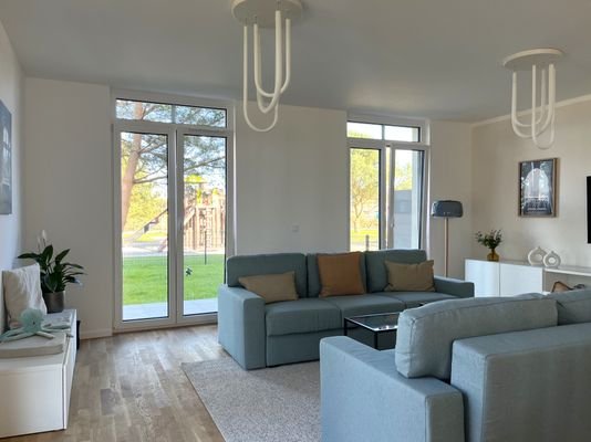 Wohnzimmer Musterhaus.JPG