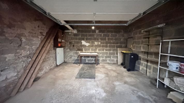 innenliegende Garage