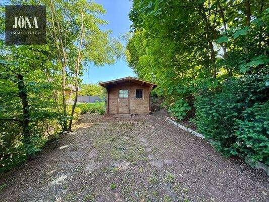 Ansicht Garten mit Gartenhaus