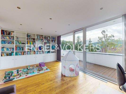 Lichtdurchfluteter Wohnraum im OG