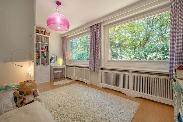 Zimmer mit Blick ins Grüne