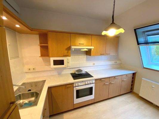 Küche mit Einbauten