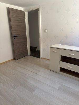 c09a988e-18db-43e5-8927-29fae4027354