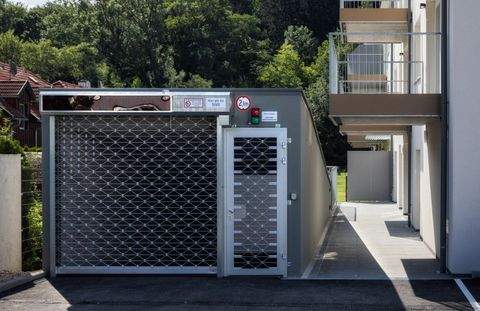 Pressbaum Garage, Pressbaum Stellplatz