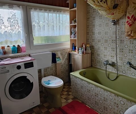 Badezimmer im OG