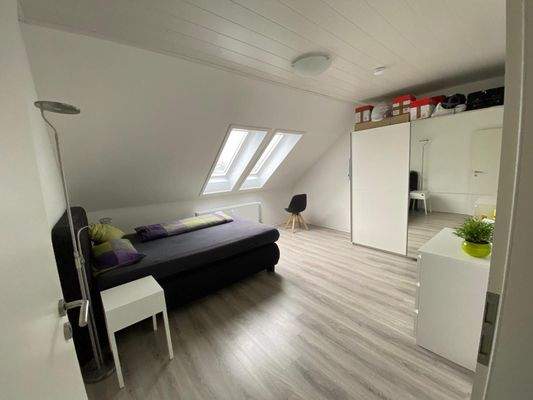 Wohnung 2. OG Schlafzimmer