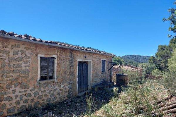 Grundstück mit Bauprojekt