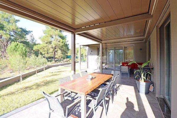 Furnished Detached Villa in Nature in Döşemealtı Antalya