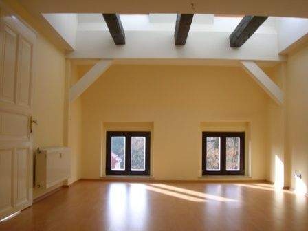 Helles Dachgeschosszimmer