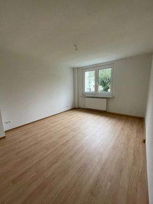 Schlafzimmer (2).JPG