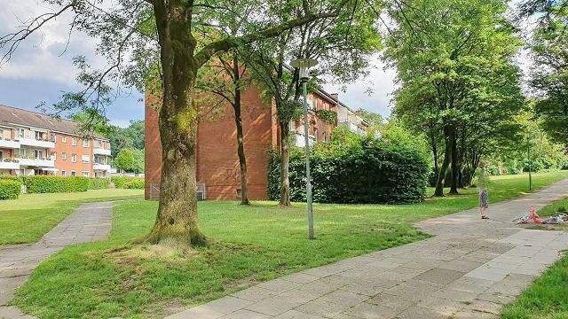 Durchgang zum Spielplatz