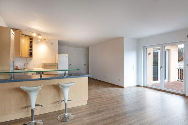 Wohnbereich mit Balkonzugang