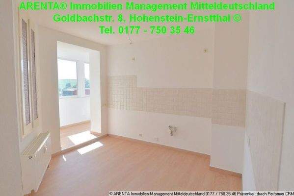 Blick in die Küche zum Wintergarten