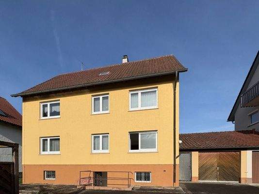 Zwei- Dreifamilienhaus