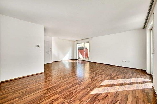 Ground floor: Living and dining room