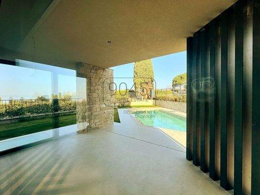 Exklusive Neubauvilla in Lazise – Moderne Eleganz in ruhiger Lage, nur 500 m vom Seeufer
