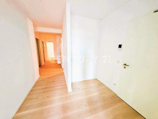 Wohnungsflur mit Gardeobe