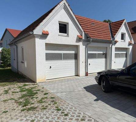 3 Doppelgaragen auf eigener Flurnummer