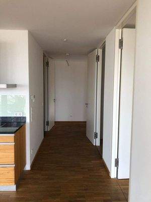 Flur, Zugang Kinderzimmer + Gäste-WC