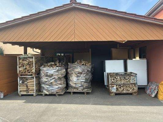 Carport / Abstellmöglichkeit