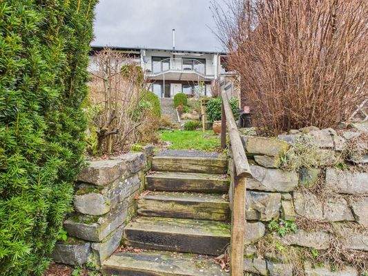 CAM04232G0-PR0049-STILL008