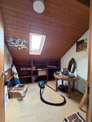 Büro- bzw. Werkraum DG