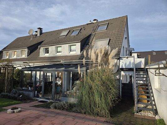 Außentreppe zum 1. OG