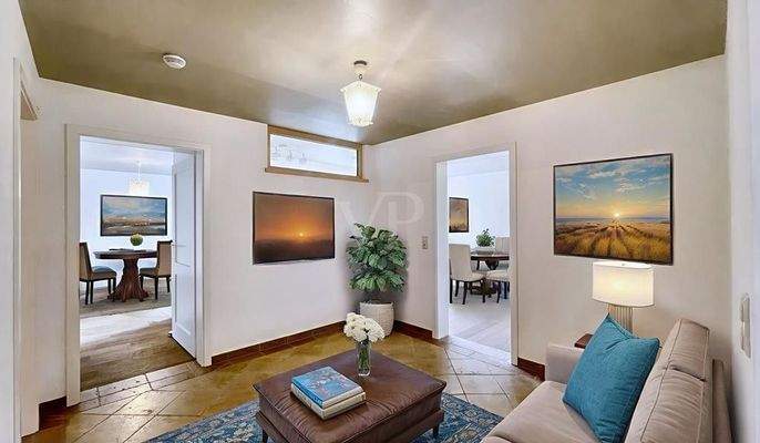 Vorraum zu den Büroräumen