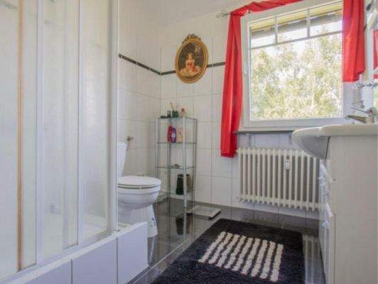 Badezimmer im OG