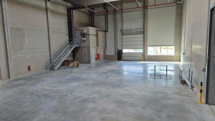 MF-Halle B 1.0