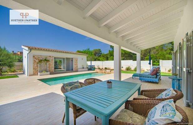 überdachte Terrasse