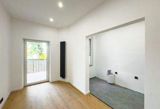 Heller Wohn- und Essbereich