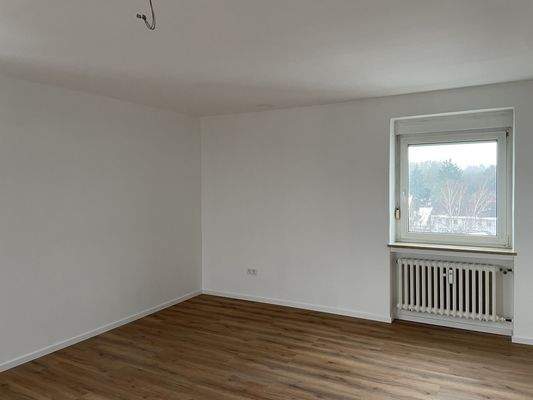 Leerer Raum mit Fenster