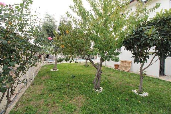 9-Bedroom Villa Near Golf and Sea in Antalya Kadriye