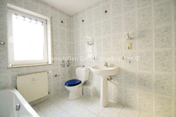 Bad mit Fenster