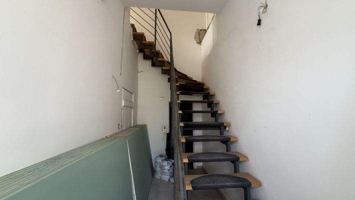 Wohnung - Rohbau - Aufgang