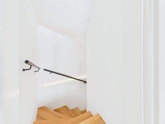 Treppe - Erdgeschoss-Untergeschoss - 1.jpg