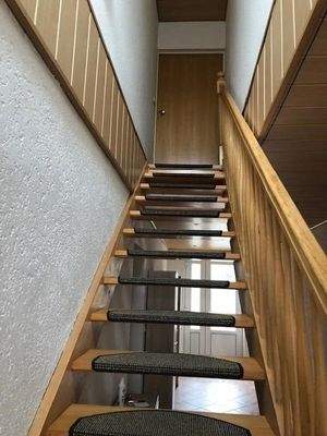 Treppenaufgang - Dachgeschoss - Haupthaus