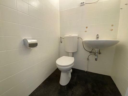 WC EG