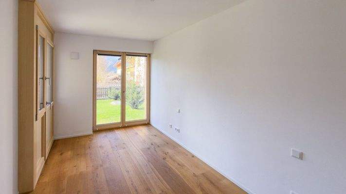 helles und freundliches Schlafzimmer