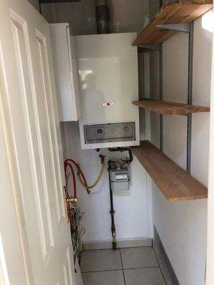 Abstellkammer mit Therme