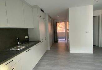 Küche+Flur M23-27.jpg